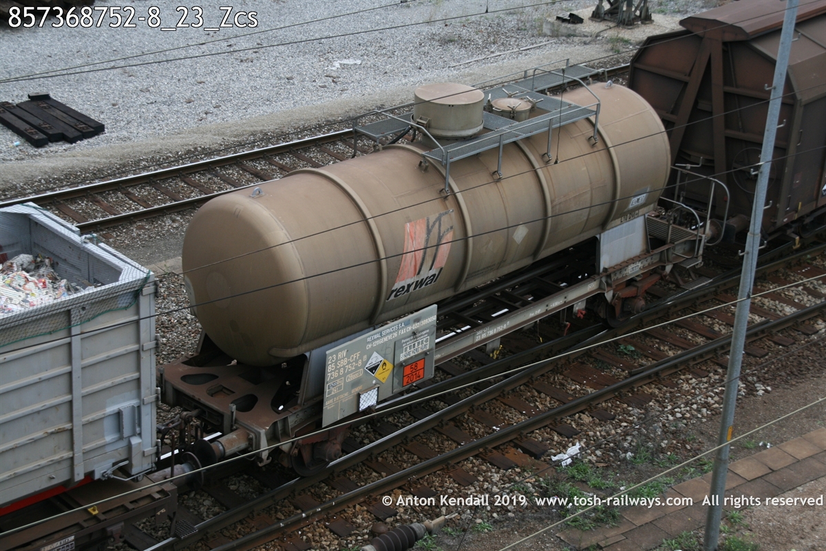 857368752-8_23_Zcs.jpg